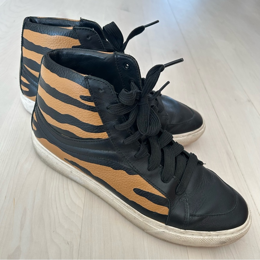 Coach NY Tiger Leather Hi Top Sneakers - Picture 2 of 13
